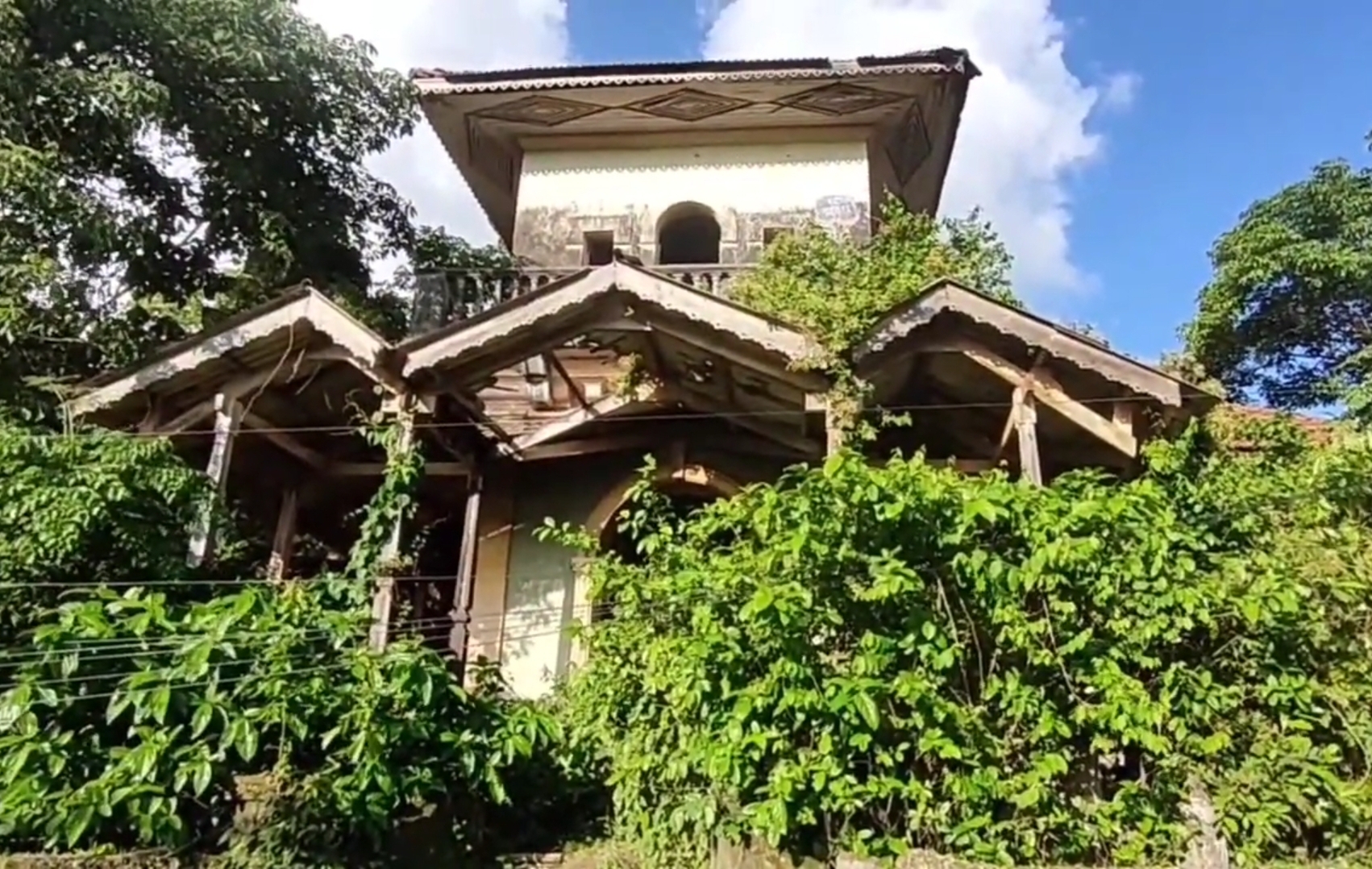 D'Mello House